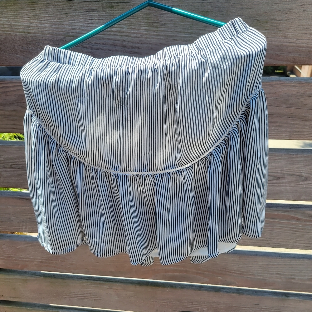Banana Republic mini skirt